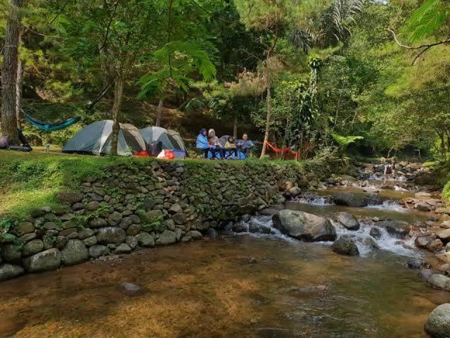 Tapian Ratu Camp Real Bukittinggi Εξωτερικό φωτογραφία