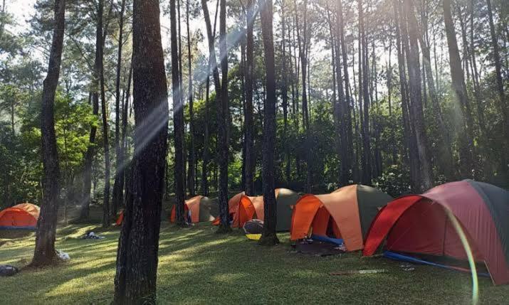 Tapian Ratu Camp Real Bukittinggi Εξωτερικό φωτογραφία