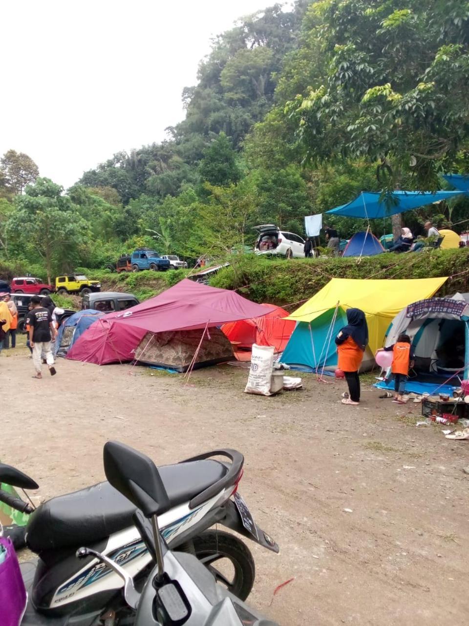 Tapian Ratu Camp Real Bukittinggi Εξωτερικό φωτογραφία