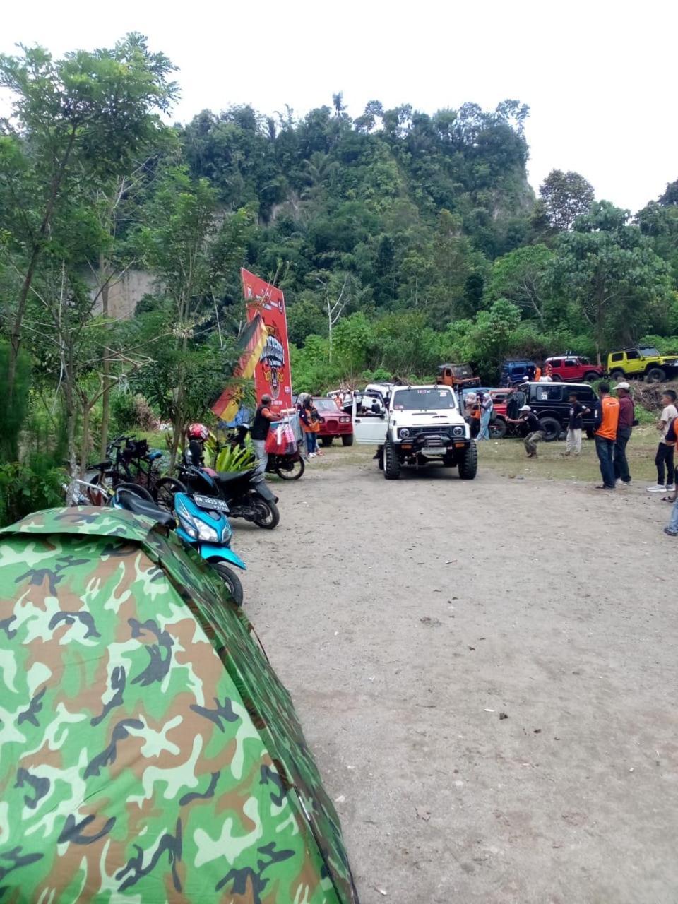 Tapian Ratu Camp Real Bukittinggi Εξωτερικό φωτογραφία