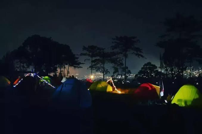 Tapian Ratu Camp Real Bukittinggi Εξωτερικό φωτογραφία